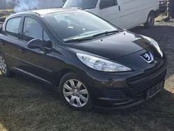 Schwarz Gebraucht 2009 Peugeot 207 Limousine | € 2.000
