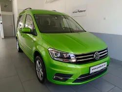 Hellgrün metallic Gebraucht 2016 VW Caddy Highline Van / Kleinbus | € 16.990 (Fairer Preis)