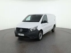 Weiß Gebraucht 2023 Mercedes e-Vito Van / Kleinbus | € 37.188 (Fairer Preis)