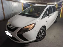Weiß Gebraucht 2014 Opel Zafira Tourer Edition Van / Kleinbus | € 7.000 (Etwas zu teuer)