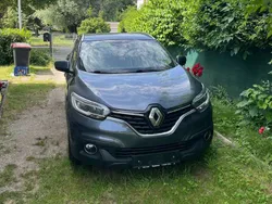 Grau Gebraucht 2016 Renault Kadjar Zen SUV | € 11.000 (Fairer Preis)