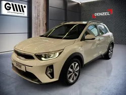 Weiß Gebraucht 2023 Kia Stonic Silver SUV | € 19.900 (Guter Preis)