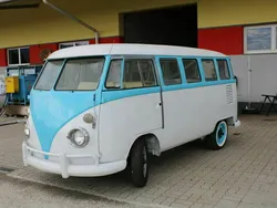 Blau Gebraucht 1970 VW T1 Van | € 24.900