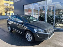 Grau Gebraucht 2015 Volvo XC60 Kinetic SUV | € 25.990 (Etwas zu teuer)