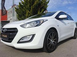 Gebraucht 2015 Hyundai i30 Premium Kombi | € 7.995 (Guter Preis)