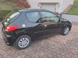 Schwarz Gebraucht 2009 Peugeot 206+ Kleinwagen | € 2.700 (Fairer Preis)