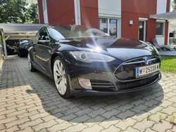 Schwarz Gebraucht 2015 Tesla Model S Limousine | € 23.700 (Superpreis)