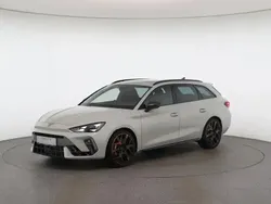 Hellgrau metallic Gebraucht 2025 Cupra Leon VZ Kombi | € 54.990 (Guter Preis)