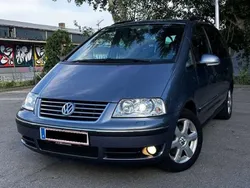 Blau Gebraucht 2010 VW Sharan Van / Kleinbus | € 4.800 (Guter Preis)
