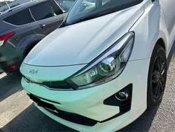 Weiß Gebraucht 2022 Kia Rio Silver Limousine | € 15.499 (Fairer Preis)