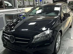 Schwarz Gebraucht 2015 Mercedes A180 Edition Limousine | € 14.600 (Fairer Preis)