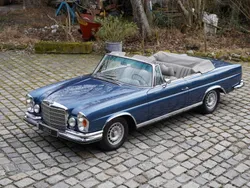 Blau Gebraucht 1970 Mercedes 280 SE Cabrio | € 329.500