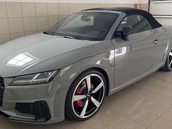 Grau Gebraucht 2017 Audi TT Roadster Cabrio | € 49.900