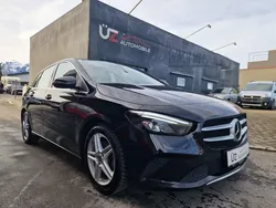 Schwarz Gebraucht 2020 Mercedes B200 Van / Kleinbus | € 21.490 (Guter Preis)