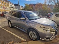 Silber Gebraucht 2020 Mitsubishi Outlander P-HEV Intense+ SUV | € 20.950 (Guter Preis)