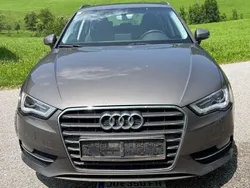 Grau Gebraucht 2015 Audi A3 Sportback Ambition Limousine | € 14.990 (Fairer Preis)