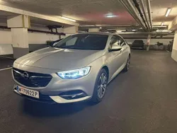 Silber Gebraucht 2017 Opel Insignia Dynamic Limousine | € 18.750 (Etwas zu teuer)