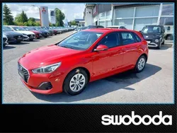 Rot Gebraucht 2020 Hyundai i30 Limousine | € 13.990 (Guter Preis)