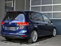 Blau Gebraucht 2017 VW Touran Comfortline Van / Kleinbus | € 18.480 (Fairer Preis)