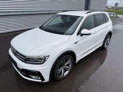Weiß Gebraucht 2016 VW Tiguan R-line SUV | € 20.990 (Etwas zu teuer)