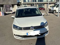 Weiß Gebraucht 2016 VW Touran Highline Van / Kleinbus | € 16.900 (Guter Preis)