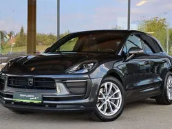 Grau Gebraucht 2023 Porsche Macan SUV | € 86.790 (Etwas zu teuer)