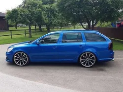 Blau Gebraucht 2009 Skoda Octavia RS Kombi | € 5.800 (Superpreis)
