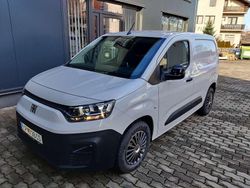 Weiß Gebraucht 2022 Fiat e-Doblò Van / Kleinbus | € 31.990