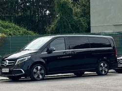 Schwarz Gebraucht 2019 Mercedes V220 Avantgarde Van / Kleinbus | € 50.000 (Fairer Preis)