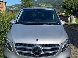 Gebraucht 2021 Mercedes V220 Van / Kleinbus | € 52.900 (Etwas zu teuer)