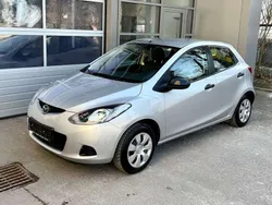 Silber Gebraucht 2009 Mazda 2 Limousine | € 4.500 (Guter Preis)