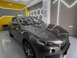 Braun Gebraucht 2017 Maserati Levante SUV | € 36.500 (Fairer Preis)