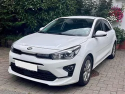 Weiß Gebraucht 2020 Kia Rio Silver Limousine | € 12.800 (Fairer Preis)