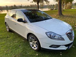 Weiß Gebraucht 2012 Lancia Delta Gold Limousine | € 7.500
