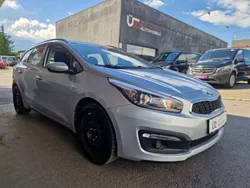 Gebraucht 2016 Kia Ceed Attract Kombi | € 7.990