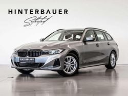 Grau Gebraucht 2023 BMW 320 Shadowline Kombi | € 34.390 (Guter Preis)