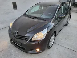 Schwarz Gebraucht 2011 Toyota Verso Comfort Van / Kleinbus | € 7.990 (Fairer Preis)