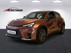 Rot Neu 2025 Lexus LBX SUV | € 40.990 (Fairer Preis)