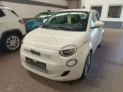 Weiß Gebraucht 2023 Fiat 500e Icon Limousine | € 17.990 (Superpreis)