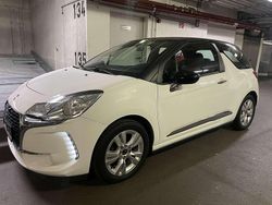 Weiß Gebraucht 2016 DS Automobiles DS3 Chic Limousine | € 5.000