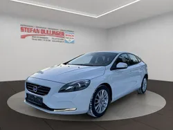 Gebraucht 2014 Volvo V40 Kinetic Kombi | € 12.990