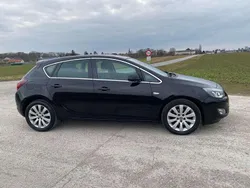 Schwarz Gebraucht 2013 Opel Astra Sport Limousine | € 4.700 (Superpreis)