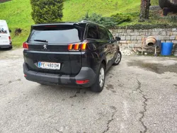 Schwarz Gebraucht 2019 Peugeot 5008 S Van / Kleinbus | € 18.500 (Guter Preis)