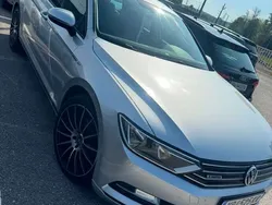 Silber Gebraucht 2016 VW Passat Trendline Kombi | € 11.500 (Fairer Preis)