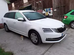 Weiß Gebraucht 2017 Skoda Octavia Style Kombi | € 8.900 (Guter Preis)