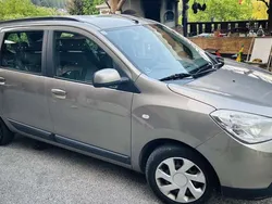 Beige Gebraucht 2012 Dacia Lodgy Lauréate Van / Kleinbus | € 4.750 (Superpreis)
