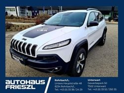 Weiß Gebraucht 2018 Jeep Cherokee Trailhawk SUV | € 25.900