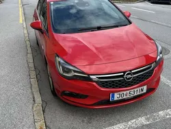 Rot Gebraucht 2019 Opel Astra Limousine | € 10.950 (Guter Preis)