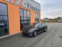 Grau Gebraucht 2020 VW Passat GTE Kombi | € 18.450 (Guter Preis)