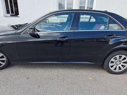 Schwarz Gebraucht 2012 Mercedes E200 Avantgarde Limousine | € 10.800